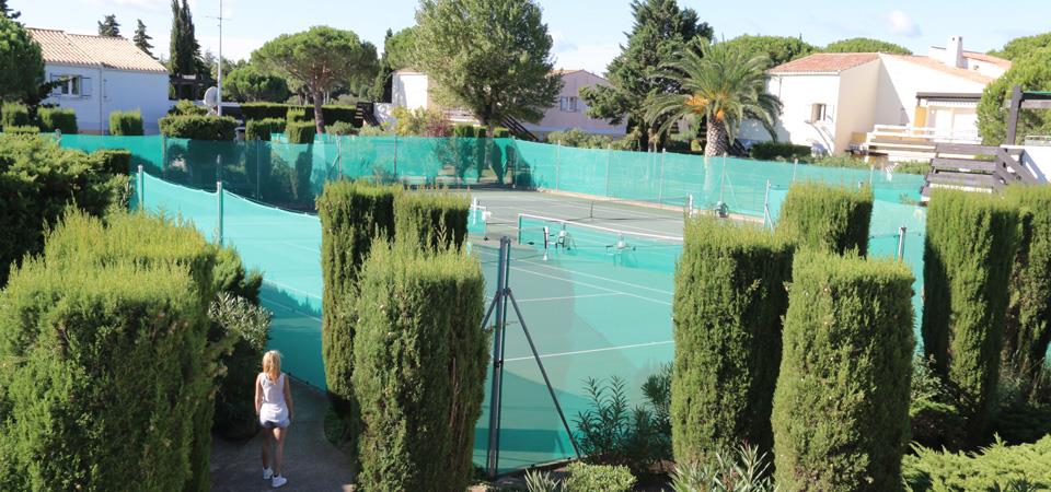 Nos logements en location vacance textiles - résidence Tennis Village : agence RESID', location vacance Cap d'Agde