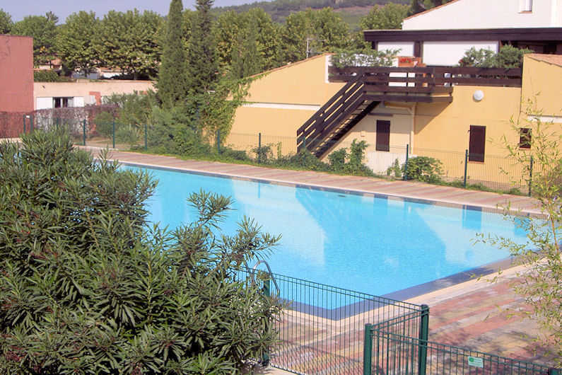 Tennis Village